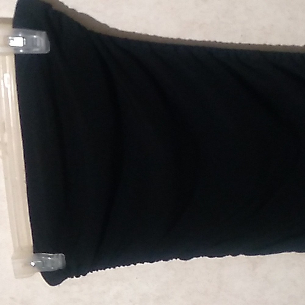Beautiful asymmetrical strapless small maxi dress by XOXO - Picture 4 of 10